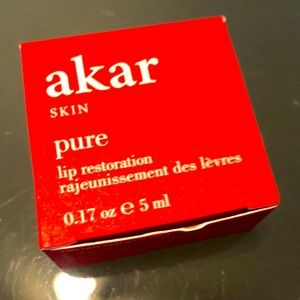 NIB Akar skin pure lip restoration